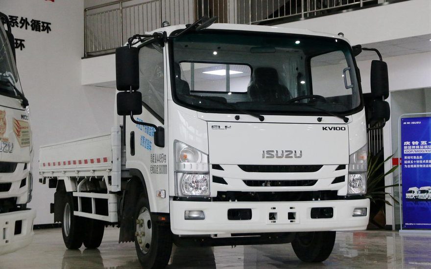 Бортовой грузовик Isuzu KV100